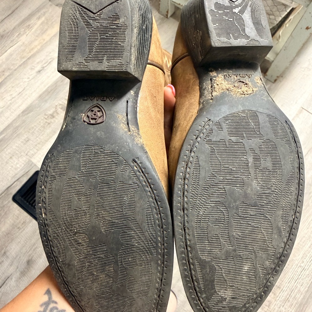 Ariat Chestnut Leather Cowboy Boots - Picture 5 of 5